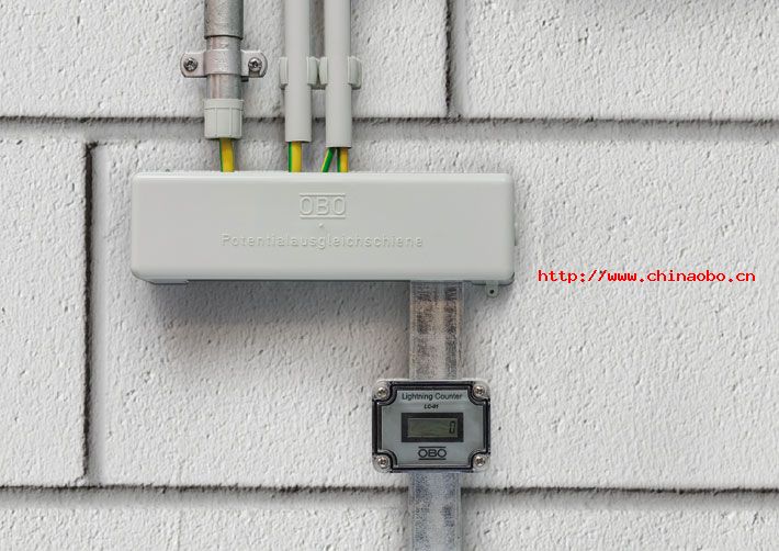 雷擊計(jì)數(shù)器LC-01.jpg