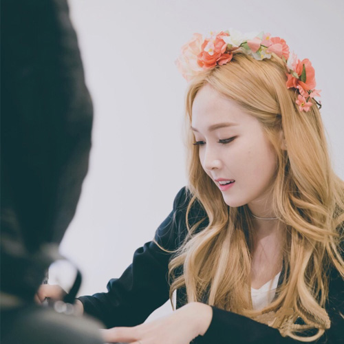 被Jessica的金發(fā)撩到了！仙女氣質(zhì)不來一發(fā)？